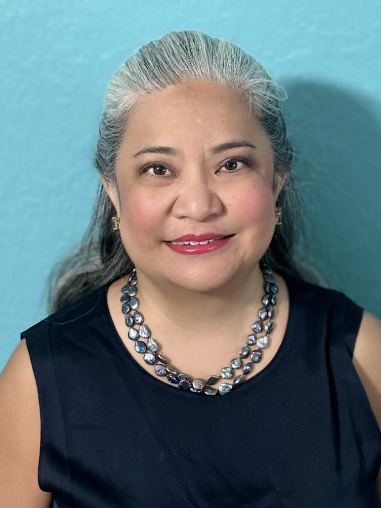 Alisa Nakano, founder of SignFlower and certified Deaf ASL instructor